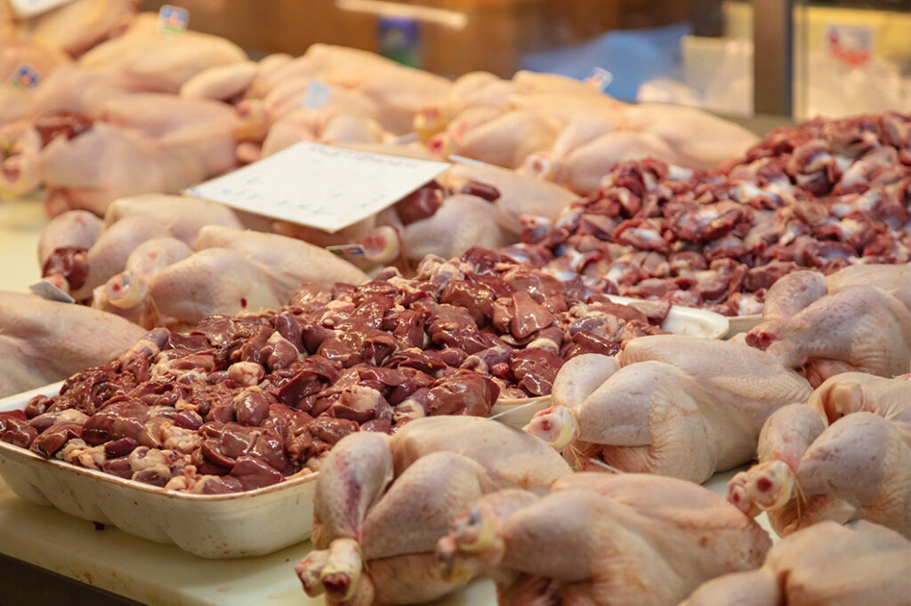 Pasar Ayam Potong Strategi Distribusi dan Pemasaran